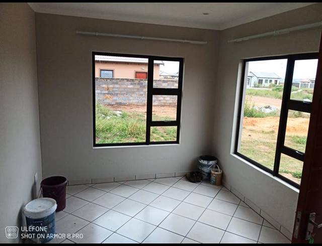 2 BEDROOM HOUSE FOR SALE IN WINDMILL PARK EXT